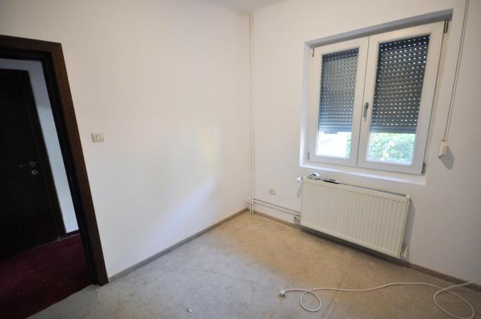 Decebal Piata Muncii Baba Novac Vila Singur Curte 200mp Centrala
