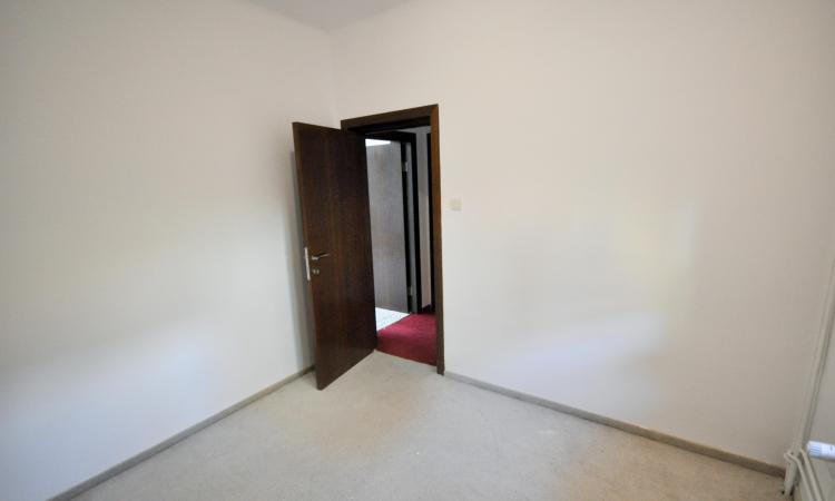 Decebal Piata Muncii Baba Novac Vila Singur Curte 200mp Centrala