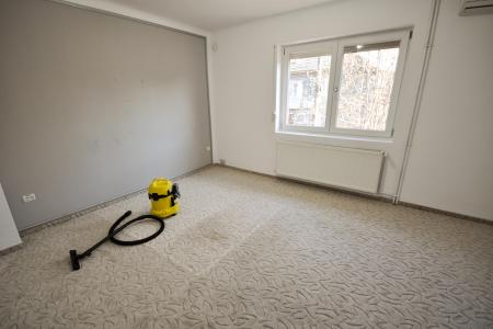 Decebal Piata Muncii Baba Novac Vila Singur Curte 200mp Centrala