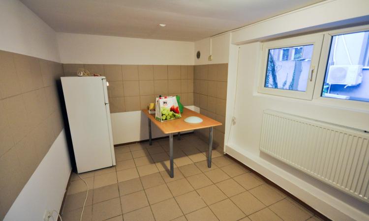 Decebal Piata Muncii Baba Novac Vila Singur Curte 200mp Centrala
