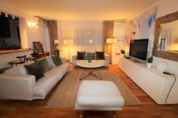 3 camere LUX - Domenii - in vila -centrala imobil - 90mp - 2 bai - curte comuna