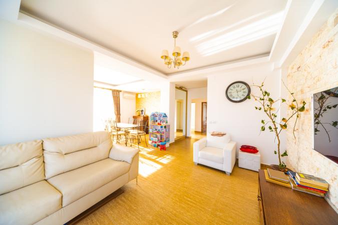 3 camere Zenville Pipera 100mp utili , 650 euro