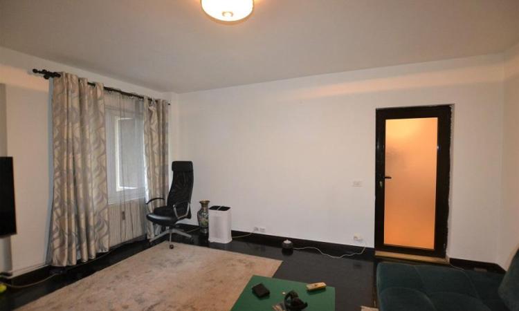Apartament 2 camere Unirii - Sfanta Vineri - imobil 1991