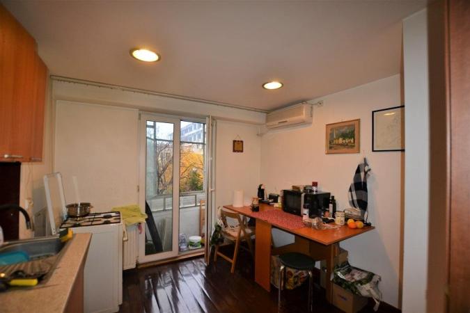 Apartament 2 camere Unirii - Sfanta Vineri - imobil 1991
