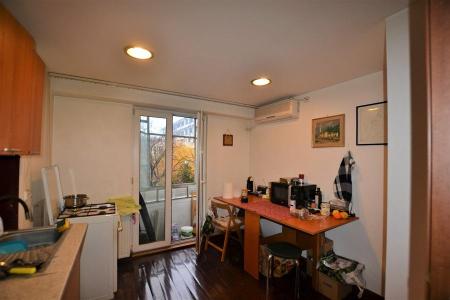 Apartament 2 camere Unirii - Sfanta Vineri - imobil 1991