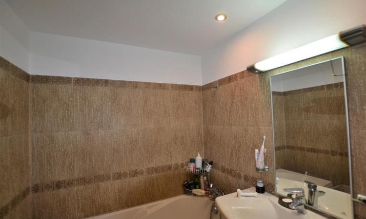 Apartament 2 camere Unirii - Sfanta Vineri - imobil 1991
