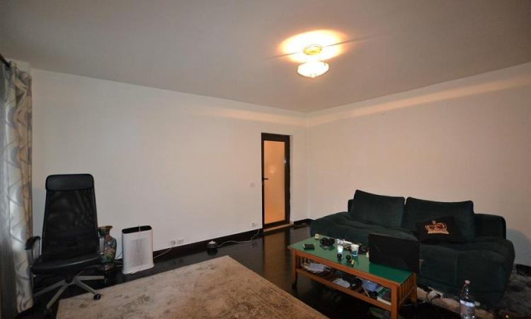 Apartament 2 camere Unirii - Sfanta Vineri - imobil 1991