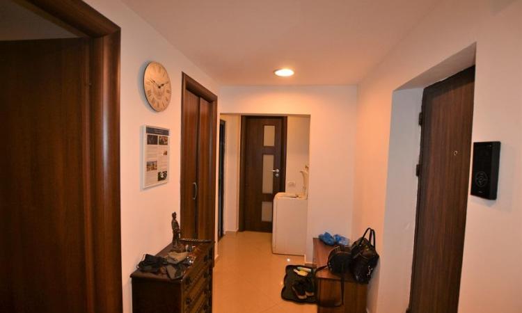 Apartament 2 camere Unirii - Sfanta Vineri - imobil 1991
