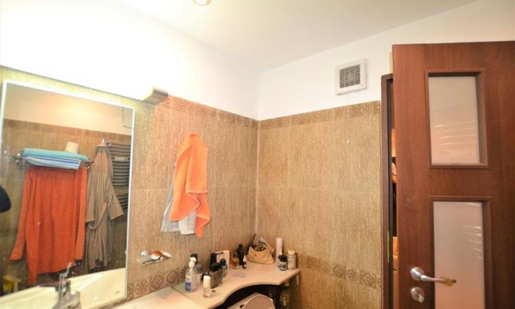 Apartament 2 camere Unirii - Sfanta Vineri - imobil 1991