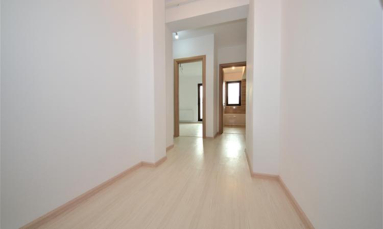 Apartament 4 camere - Sos. Gheorghe Ionescu Sisesti