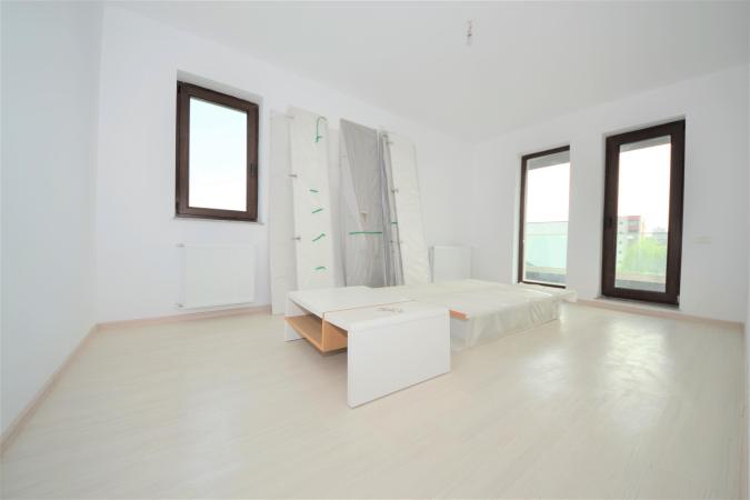 Apartament 4 camere - Sos. Gheorghe Ionescu Sisesti