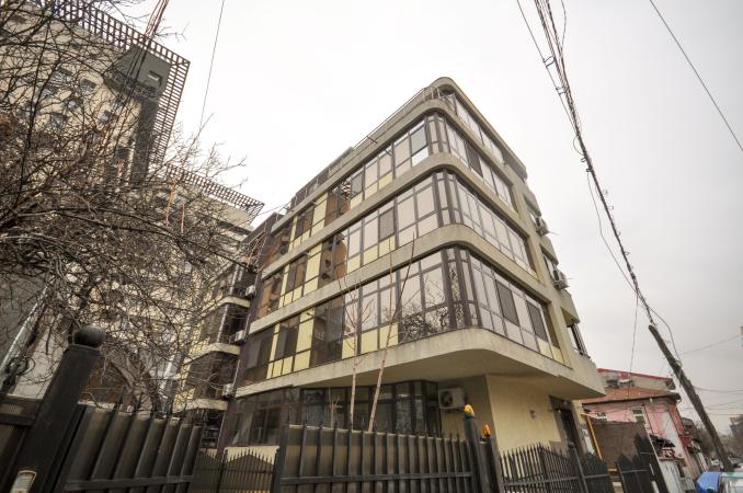 Unirii Rond Alba Iulia Vitan Apar 3 camere 115mp Centrala Proprie