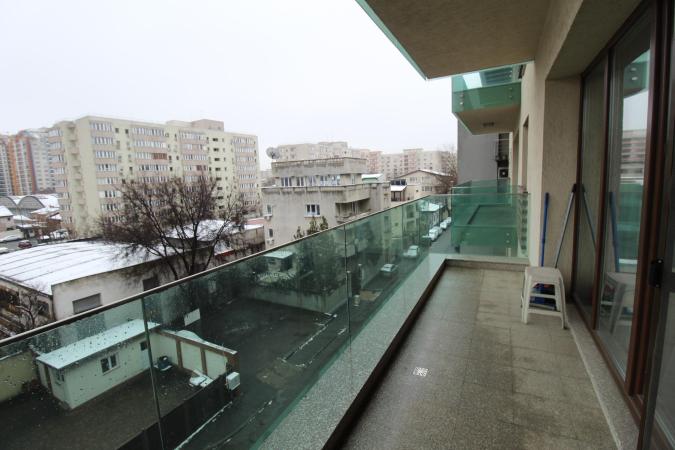 Piata Alba Iulia-Burebista-centrala proprie-bloc nou