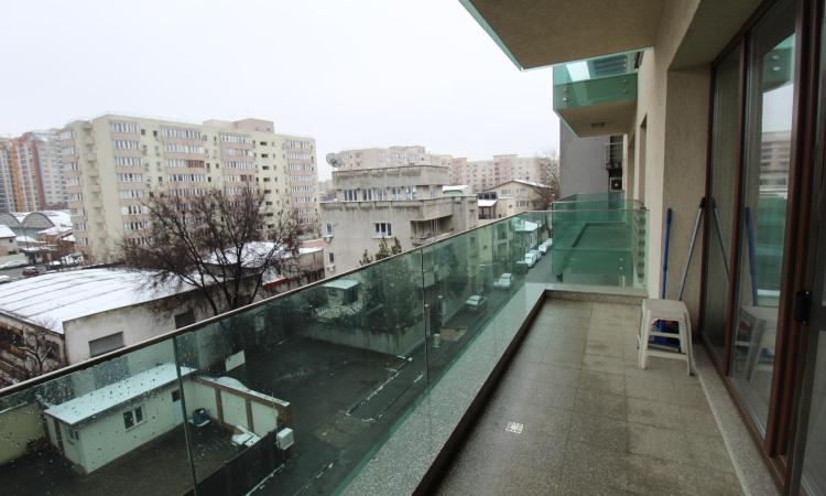 Piata Alba Iulia-Burebista-centrala proprie-bloc nou