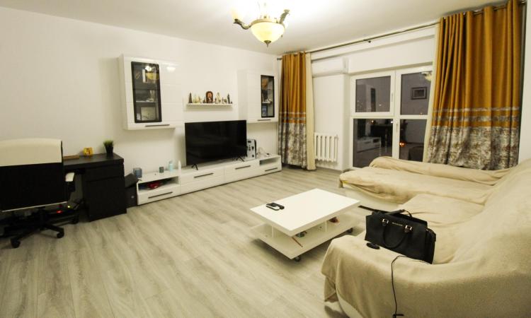 Piata Alba Iulia-Burebista/complet renovat