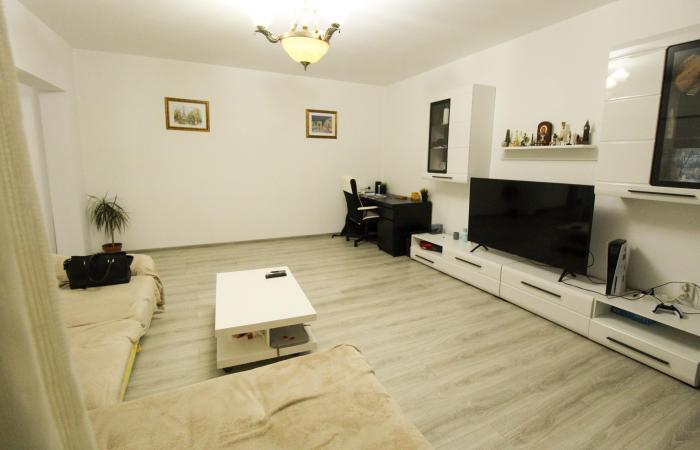 Piata Alba Iulia-Burebista/complet renovat
