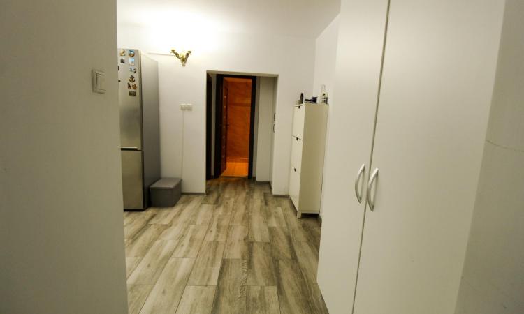 Piata Alba Iulia-Burebista/complet renovat