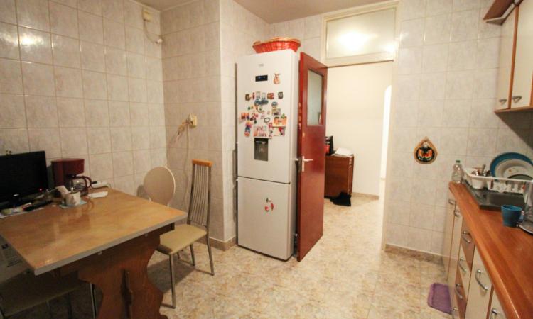 Nerva Traian-Timpuri Noi-1 minut Bld. Nerva Traian/Bloc reabilitat termic