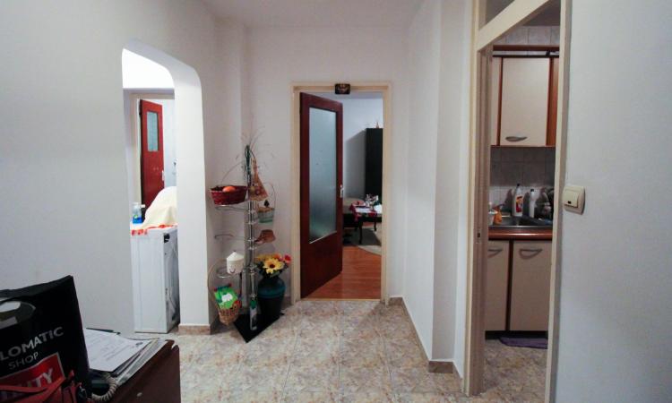 Nerva Traian-Timpuri Noi-1 minut Bld. Nerva Traian/Bloc reabilitat termic