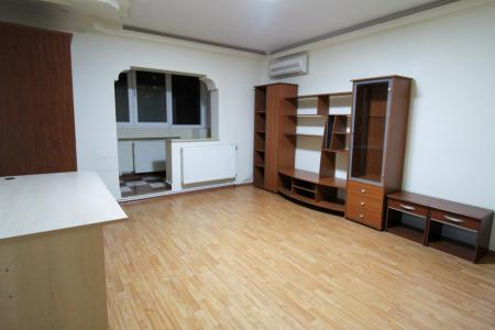 Nerva Traian-Bld. Nerva Traian-Timpuri Noi/Centrala termica proprie-65 mp