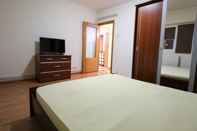 Nerva Traian-Bld. Nerva Traian-Timpuri Noi/Centrala termica proprie-65 mp