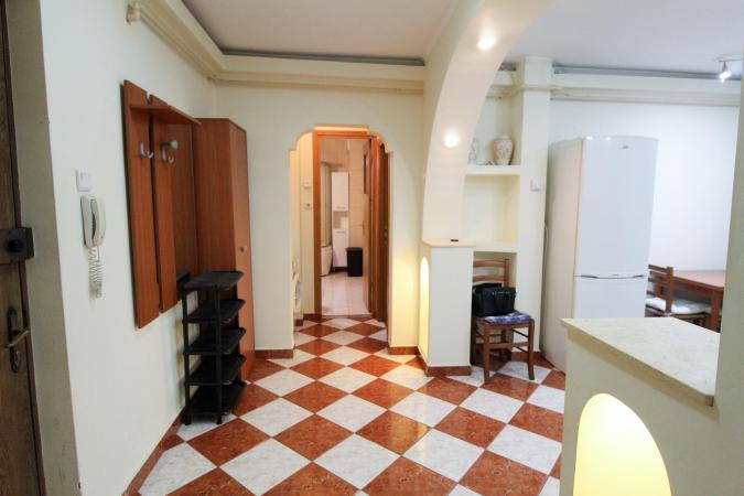 Nerva Traian-Bld. Nerva Traian-Timpuri Noi/Centrala termica proprie-65 mp