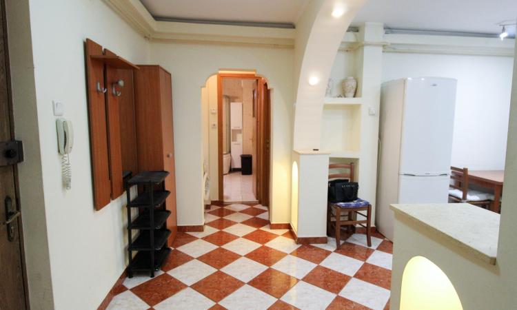 Nerva Traian-Bld. Nerva Traian-Timpuri Noi/Centrala termica proprie-65 mp