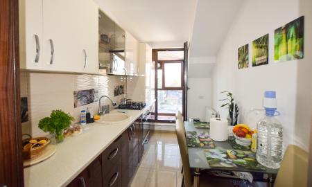 Apartament 3 camere -SUT 95 MP - mansarda inalta - Bucurestii  Noi