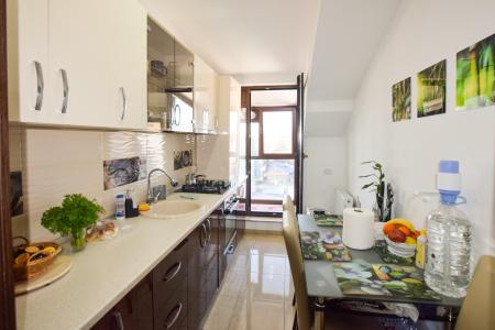 Apartament 3 camere -SUT 95 MP - mansarda inalta - Bucurestii Noi
