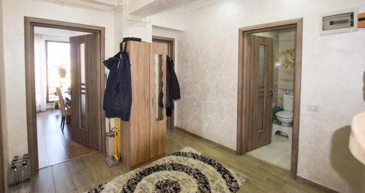 Apartament 3 camere -SUT 95 MP - mansarda inalta - Bucurestii  Noi
