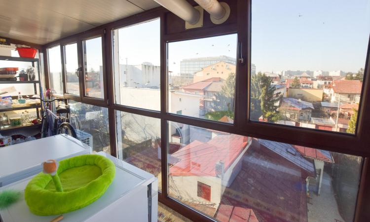 Apartament 3 camere -SUT 95 MP - mansarda inalta - Bucurestii Noi