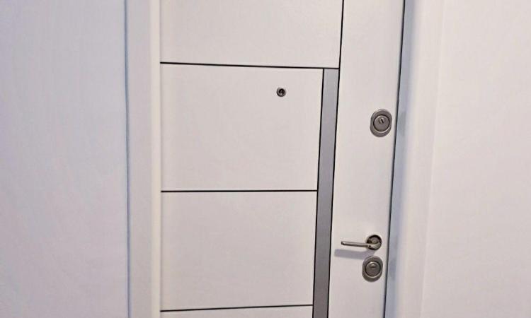 Apartament 2 camere , renovat ,Vitan Mall ,Vitan ,bloc mixt ,etaj 2/4