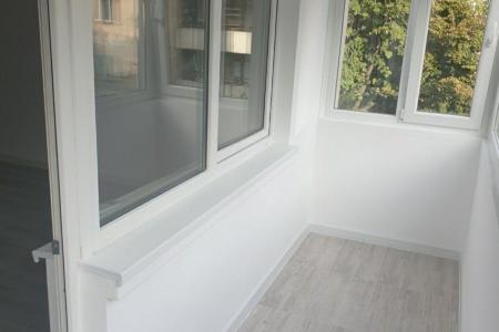 Apartament 2 camere , renovat ,Vitan Mall ,Vitan ,bloc mixt ,etaj 2/4