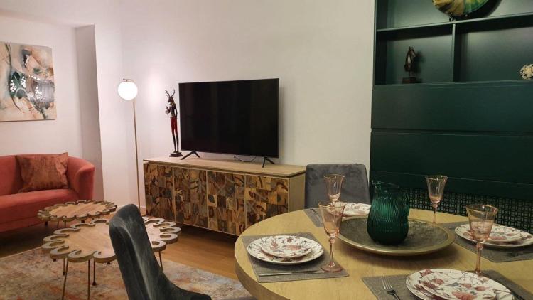 Aviatiei park 2 camere Lux , loc de parcare inclus