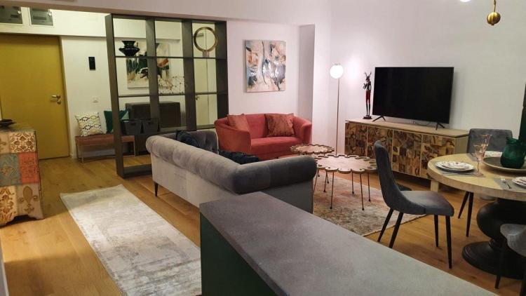 Aviatiei park 2 camere Lux , loc de parcare inclus