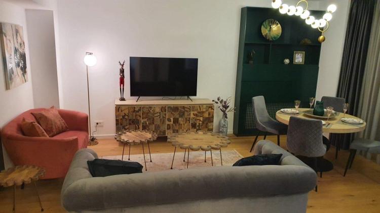 Aviatiei park 2 camere Lux , loc de parcare inclus