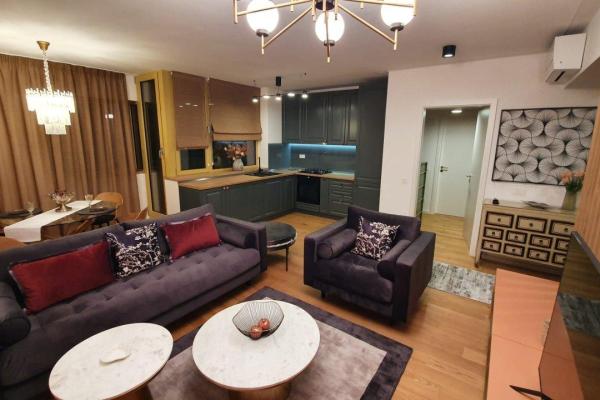 Aviatiei Park , 2 camere Lux , loc de parcare inclus