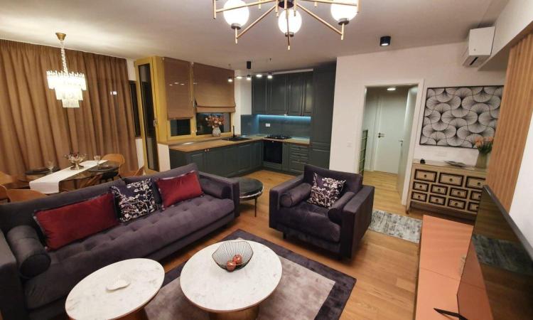 Aviatiei Park , 2 camere Lux , loc de parcare inclus