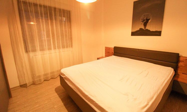 Unirii - Decebal - Piata Alba Iulia - 2014 - centrala termica proprie/terasa 8 m