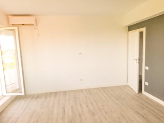 2 camere lac Straulesti vedere superba