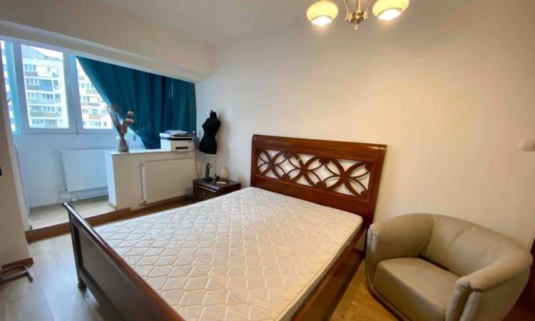 Piata Alba Iulia-Traian Popovici/ complet renovata