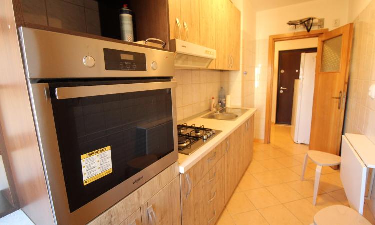 Matei Basarab-Calea Calarasilor-bloc mixt-45 mp