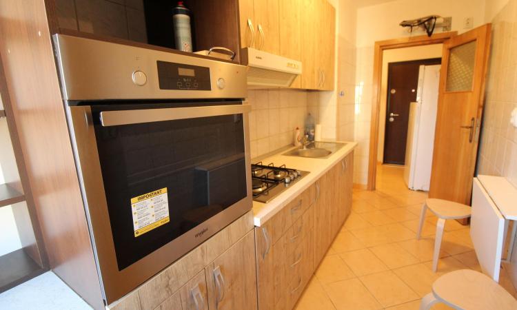 Matei Basarab-Calea Calarasilor-bloc mixt-45 mp