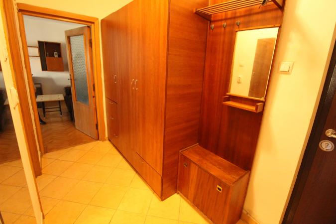 Matei Basarab-Calea Calarasilor-bloc mixt-45 mp