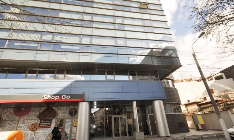 Decebal -Str Invingatorilor 24 - Spatiu de birouri - 800mp -Clasa A