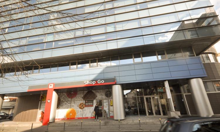 Decebal -Str Invingatorilor 24 - Spatiu de birouri - 800mp -Clasa A