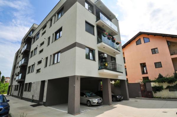3 camere - Parter cu terasa 15mp - Parcul Lumea Copiilor -Tineretului