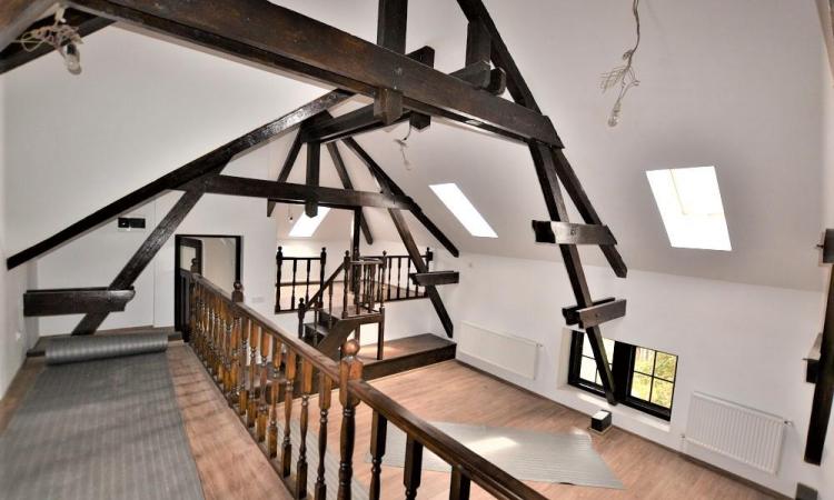 Vila Interbelica 10 camere Romana - A.S.E.