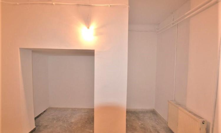Vila Interbelica 10 camere Romana - A.S.E.