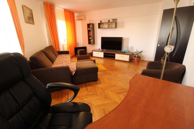 Unirii-Bd. Unirii-Piata Alba Iulia-TERASA